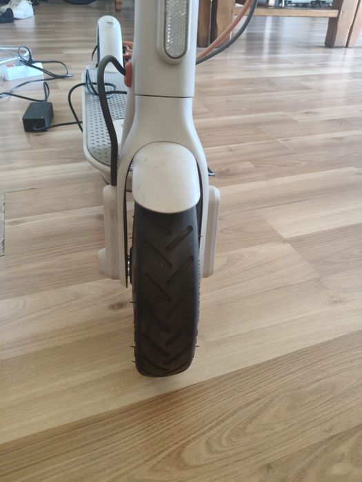 Trotinete Xiaomi Mi Electric Scooter 3  NOVA!