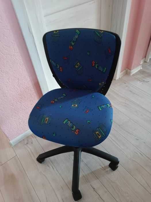 Krzesło obrotowe, biurowe, fotel dla dziecka do biurka stan bdb