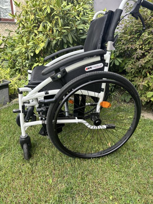 Wozek inwalidzki aluminiowy lekki