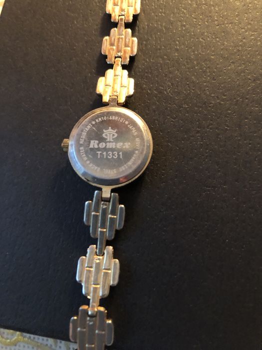 Zegarek damski na bransoletce