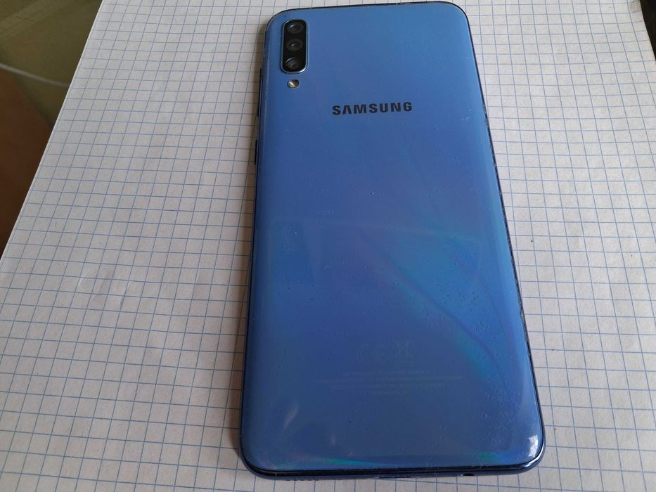 Telefon Samsung A70 z etui Spigen, Warszawa   Okazja