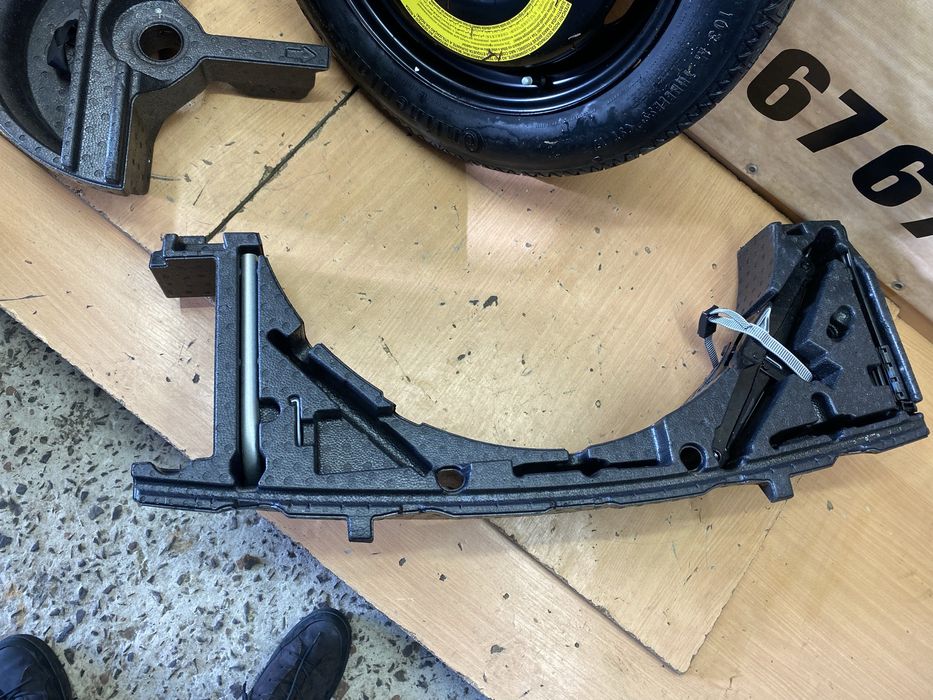 Запаска vw tigyan2 фольксваген тигуан колесо