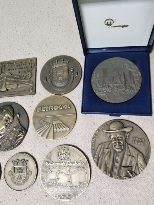 12 Medalhas em Bronze