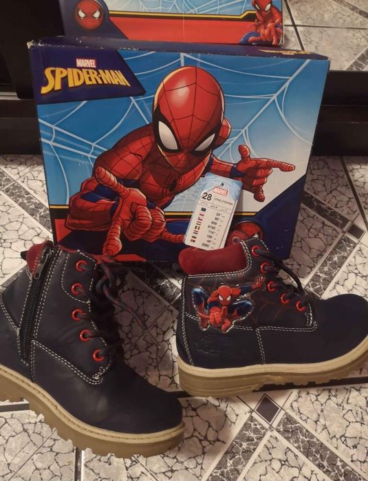 Buty dla chłopca spider-man rozmiar 28