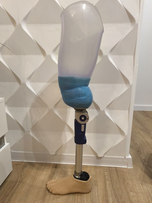 Proteza lewej nogi Ottobock do 150kg