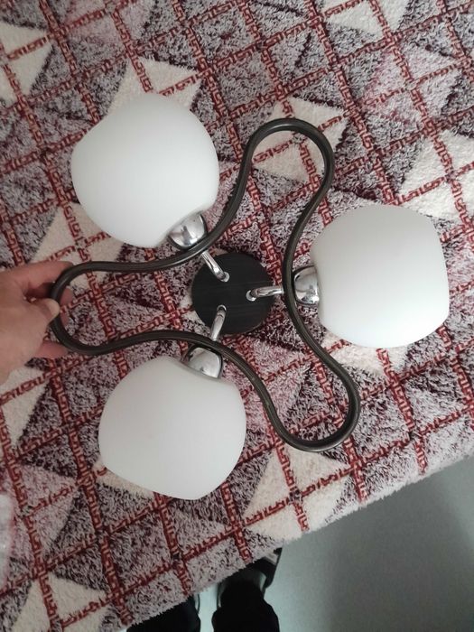 Люстра потолочна на 3 лампи Е14