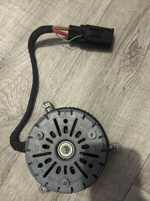 Мотор вентилятора на БМВ x1 f48, x2 F45 , F44 , F46.