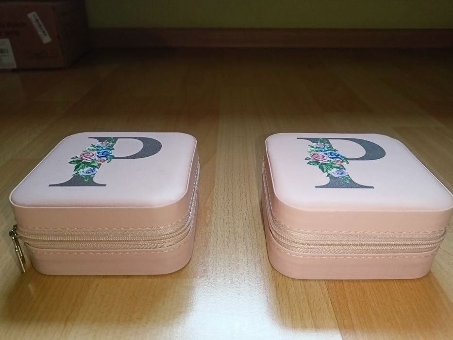 Szkatułki na biżuterię 10 cm x 10 cm