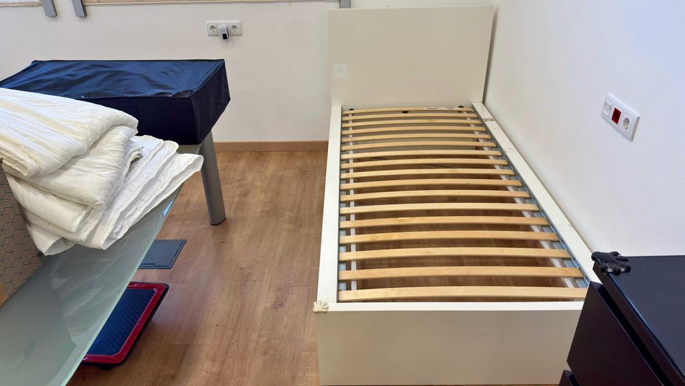 Cama Solteiro MALM IKEA