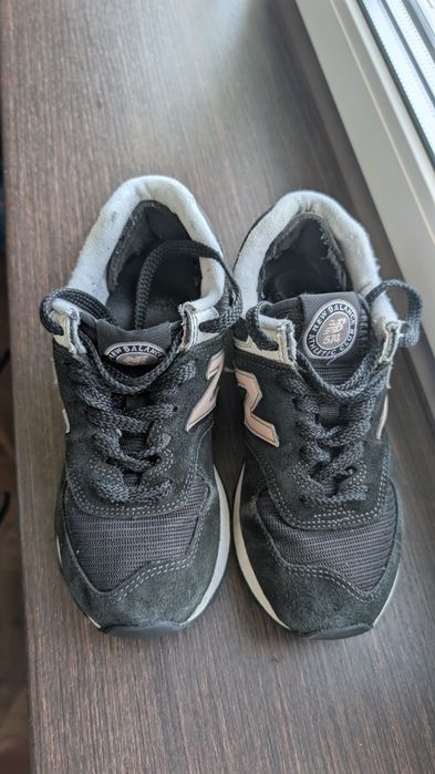 New Balance 574 жіночі чорні