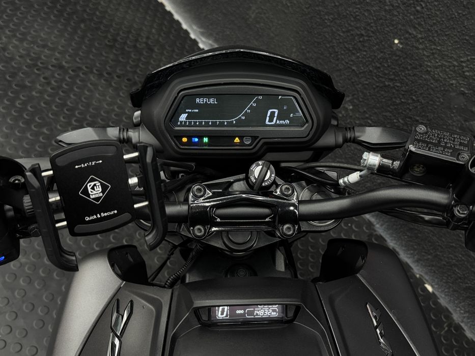 Мотоцикл Bajaj Dominar 400 2021 рік