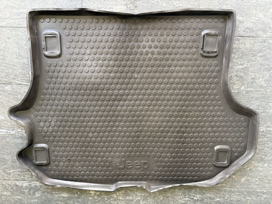 Tapete original em borracha Jeep Grand Cherokee
