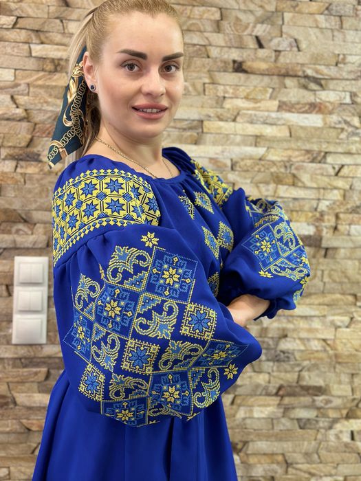 Жіноча вишита сукня, набардин синьо-жовта