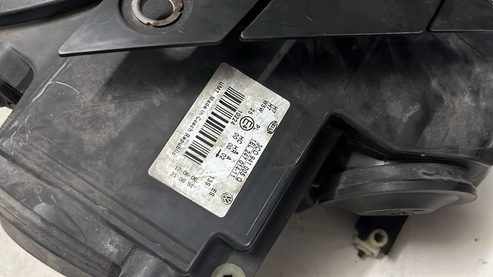 Farol Esquerdo VOLKSWAGEN PASSAT Variant (3C5) | 05 - 11