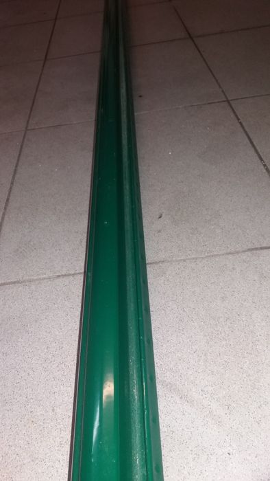 Vendo Postes em aço 1,80 mt para rede ou chapas novos para vedação