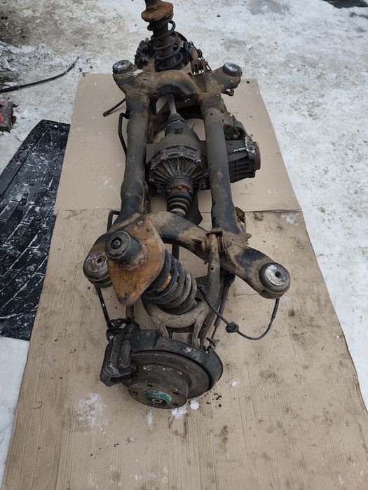 Задний редуктор полуося на Audi а6 c5 Кватро Ауди А6 ц5