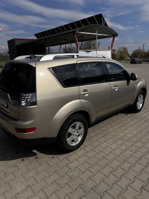 Mitsubishi Outlander II