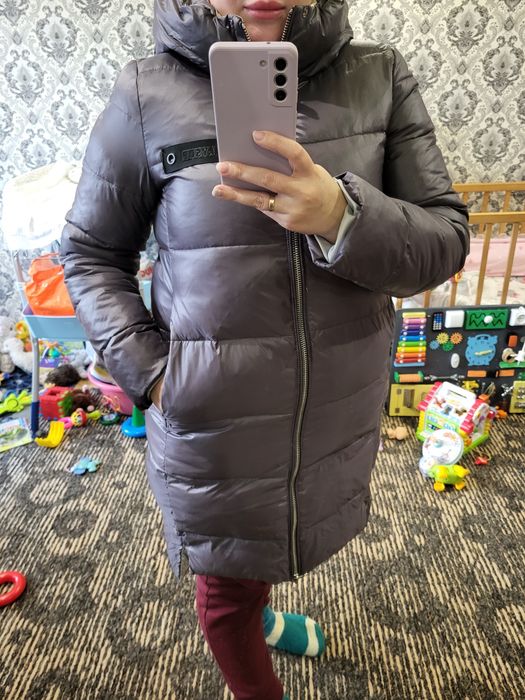 Продам зимний пуховик