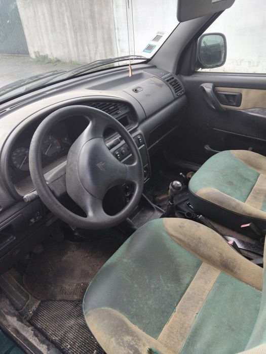 Citroen Berlingo Avariada