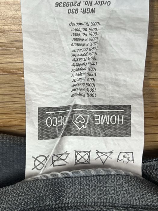 Dwie szare aksamitne poduszki na zamek nowe 50/50 cm