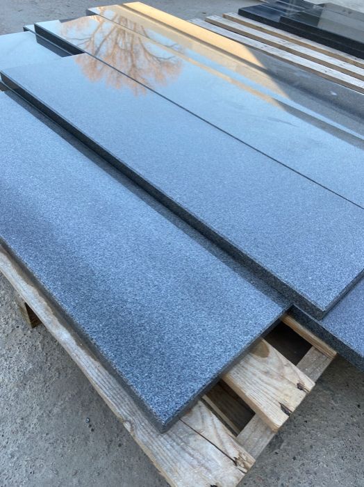 parapety granitowe parapety zewnętrzne wewnętrzne szare czarne czerwon