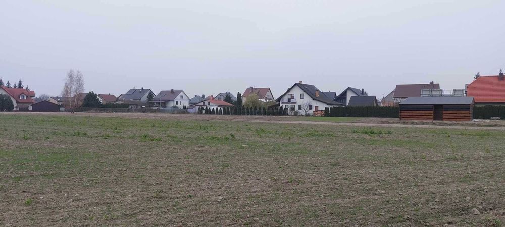 Działka budowlana na ul. Szpitalnej, 714m2 - uzbrojona. Badania gruntu