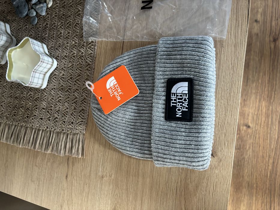 Szara czapka zimowa The North Face