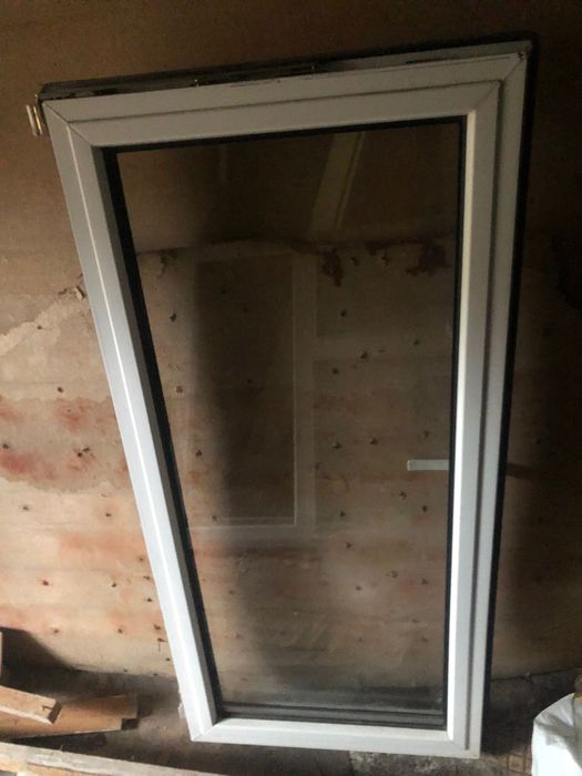Б/у пластикове вікно