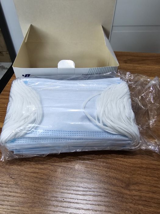 Maseczki ochronne 3zł za 50szt kilkanaście paczek