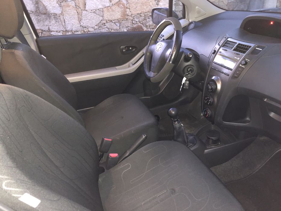 Toyota yaris 1.4 D comercial