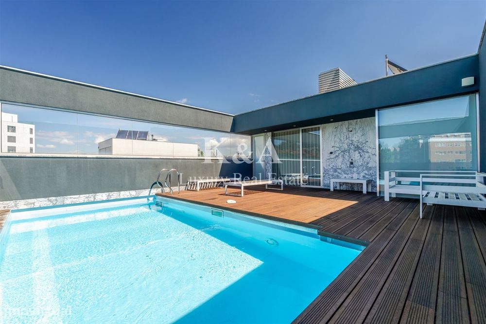 Moradia T4 com piscina na Foz