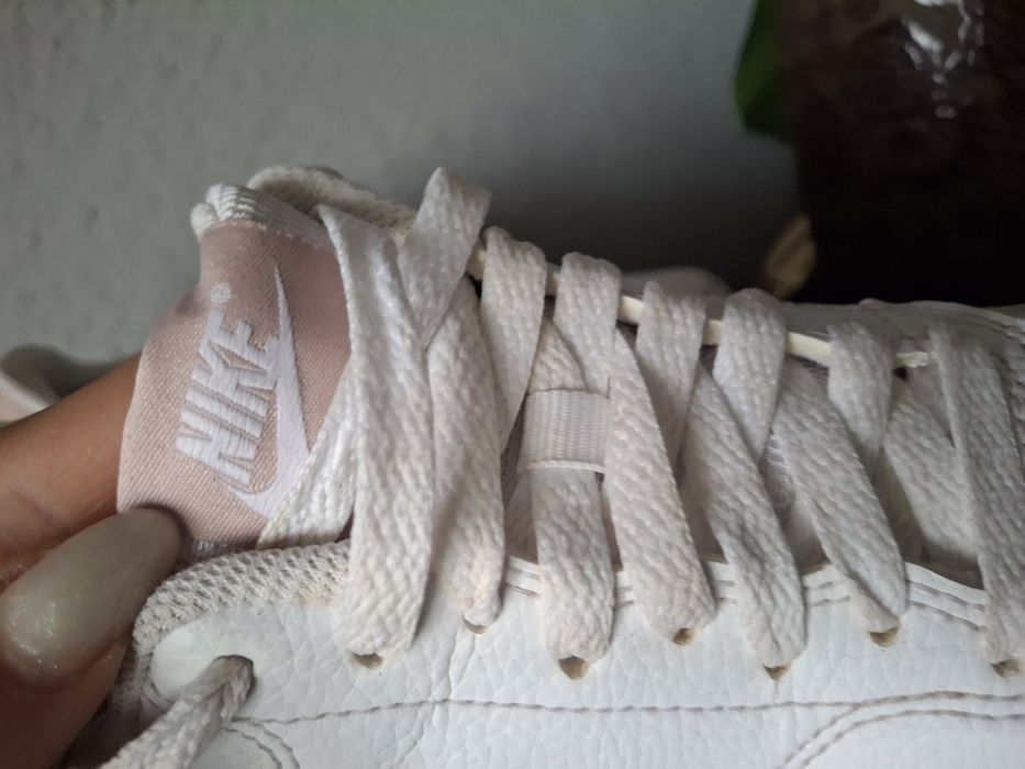 Nike  buty sportowe damskie 39