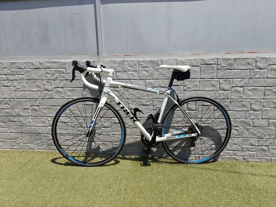 Trek Madone 2.1 H2 (Tamanho M/54) – Shimano 105 – Com Extras
