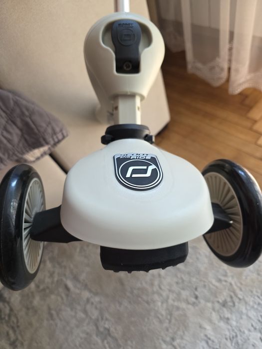 Продам самокат біговел scoot and ride