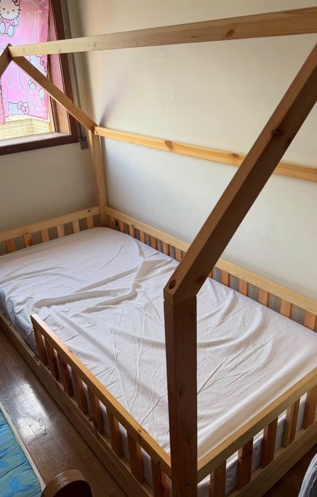 Cama montessori infantil
