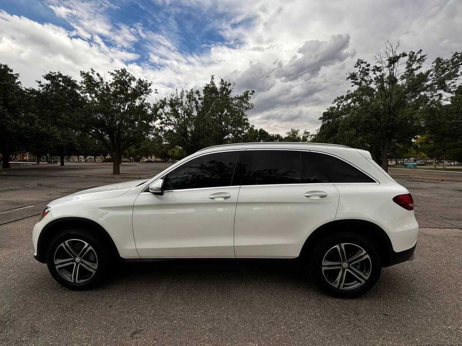 Mercedes-Benz GLC 300 4MATIC      2017