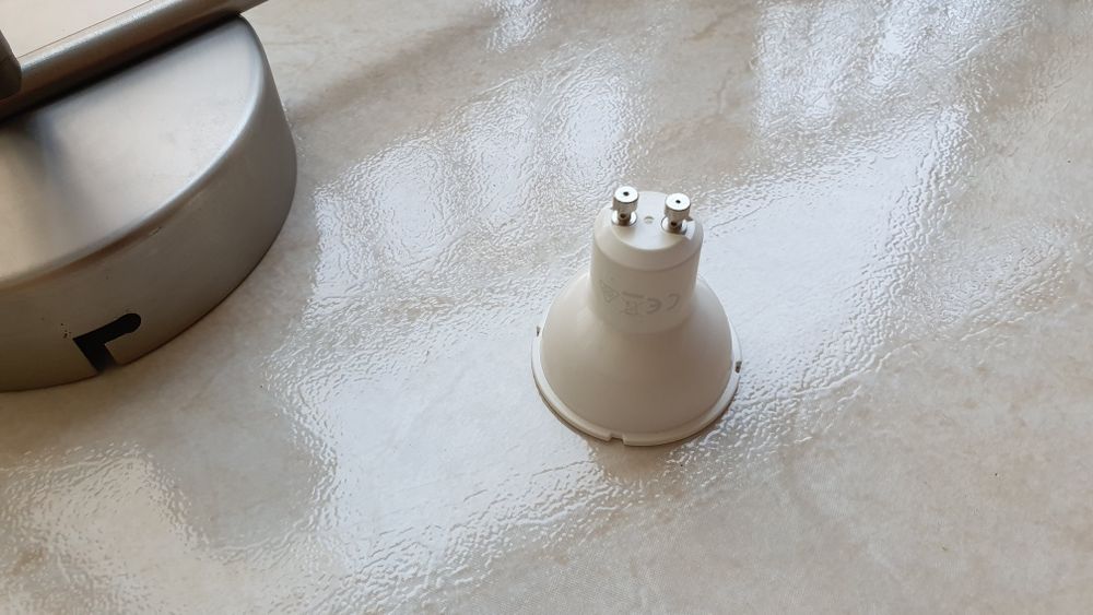 Candeeiro LED Ikea - Boa condição