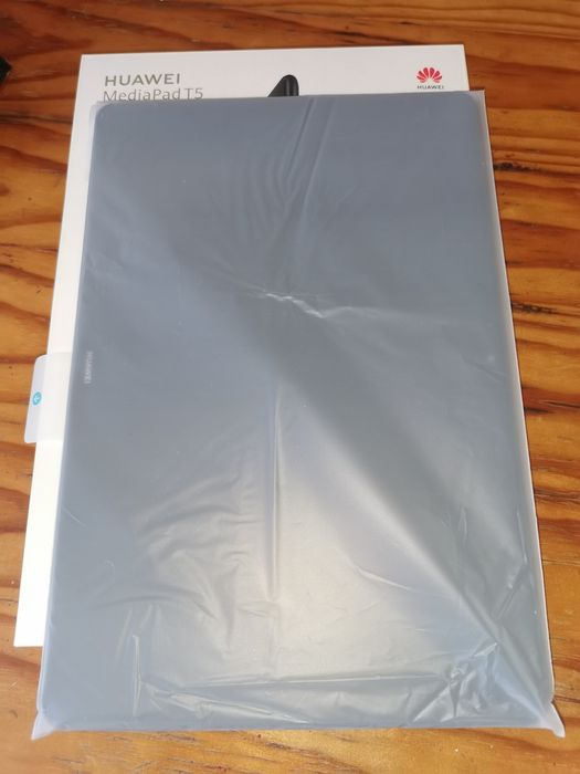 Tablet Huawei . Modelo AGS2 WO9 COLOR BLACK RAM 3 GB