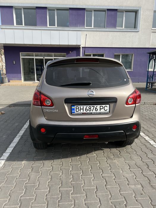 Продам ниссан в хорошем состояние