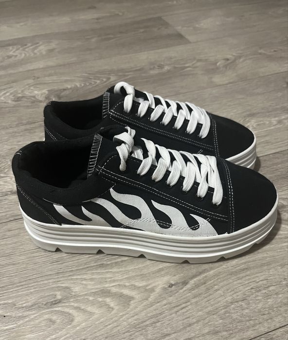 Текстильні кеди на високій підошві