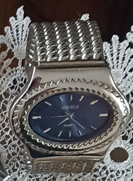 Zegarek damski ,,Anna Bella owalny szeroka bransoleta Vintage lata 90