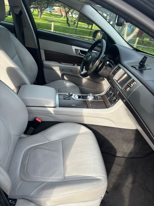 Jaguar XF 2.2 Ano 2013