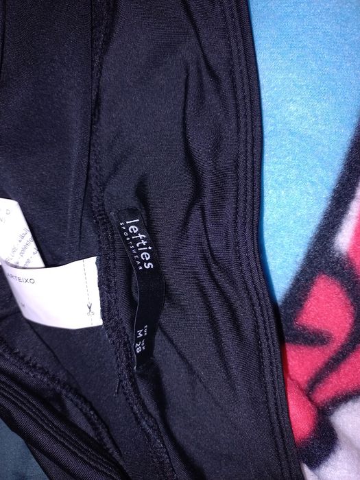 Calções desportivos senhora