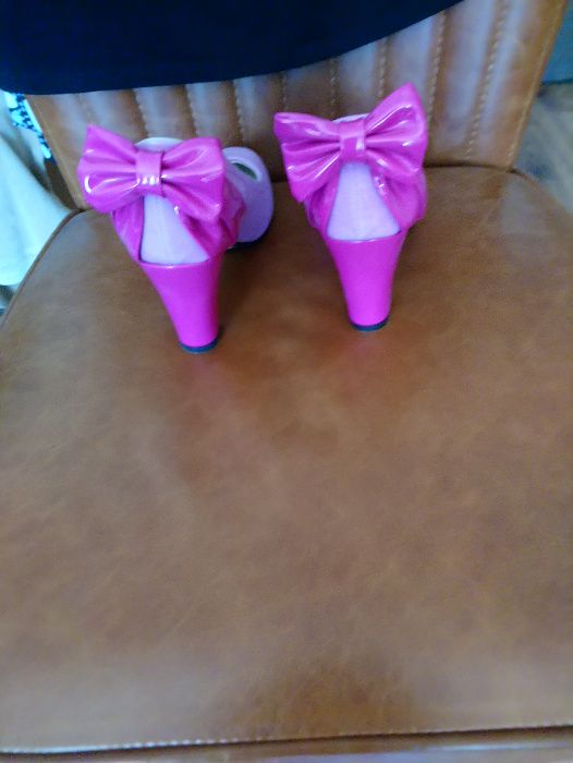 buty nowe  r 37,