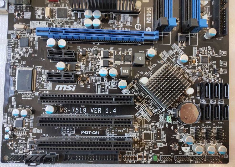 Продам материнскую плату MSI P43T-C51 (775 сокет)