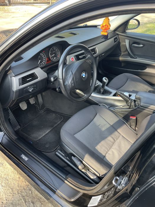 Sprzedam Bmw 320i