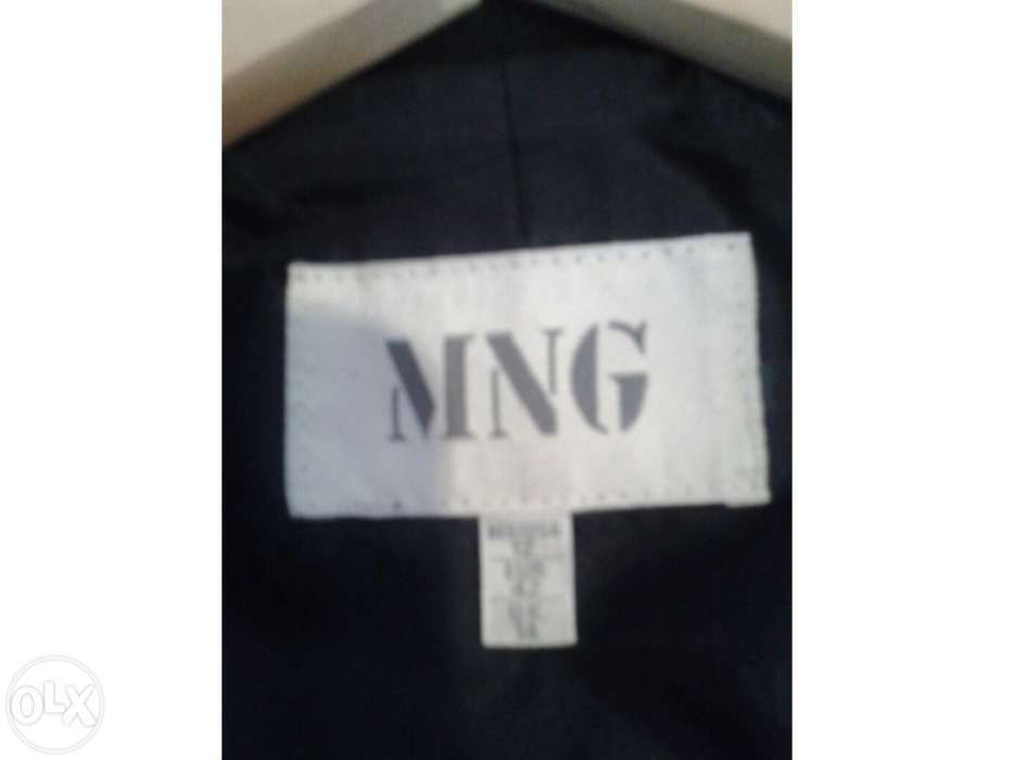 casaco preto da mango