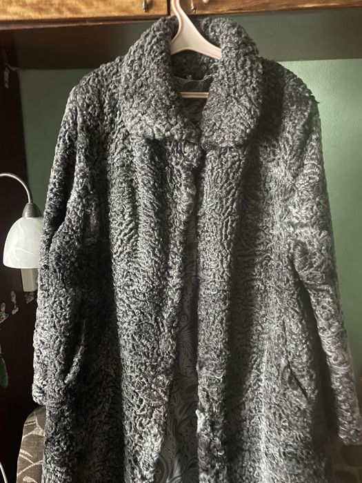 Каракулева шубка