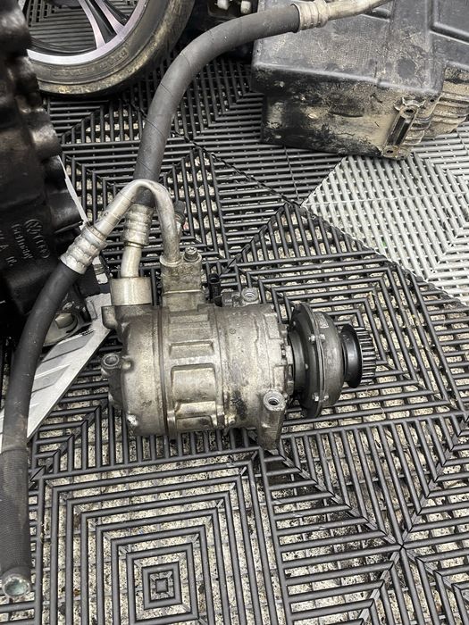 Motor vw transporter t5 2.5 174 pra peças