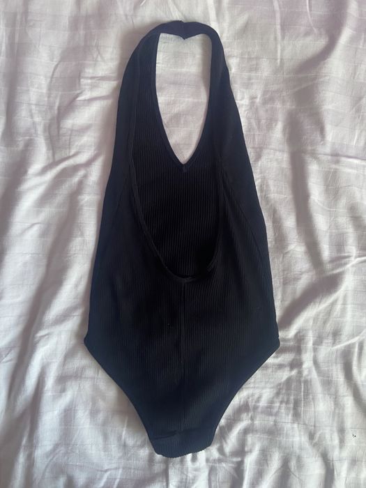 Body bez pleców